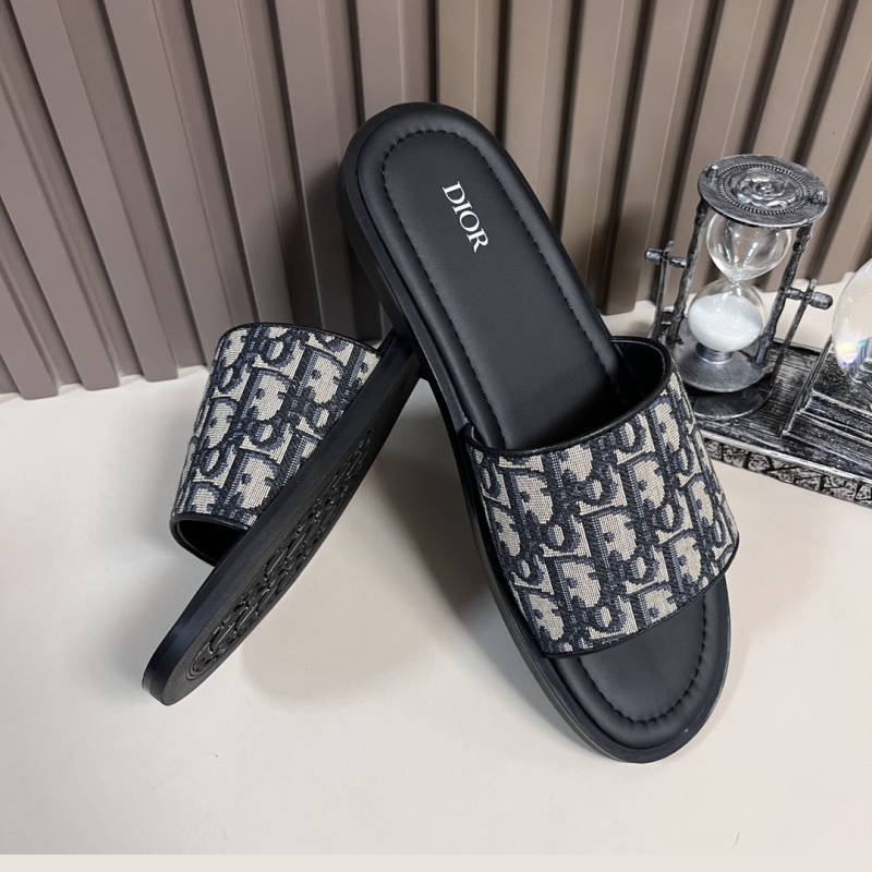 ch**an D*or slippers